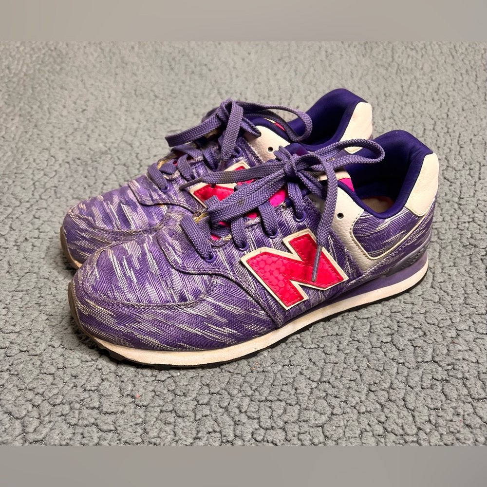 New Balance Purple Pink And White Sneakers Little Girls Size 5 KL5745QG